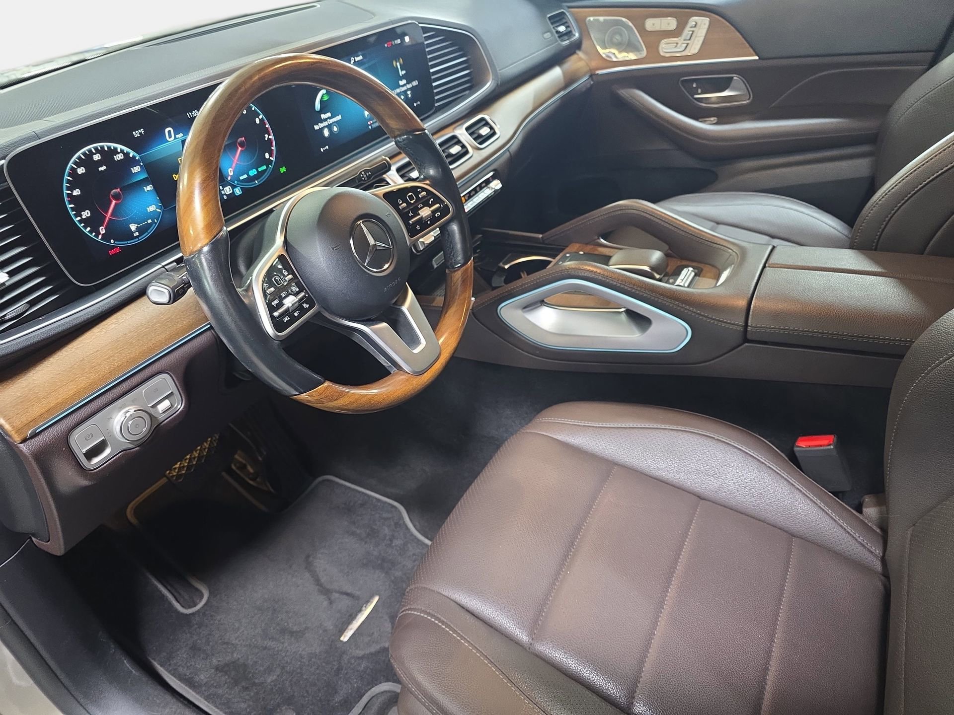Used 2021 Mercedes-Benz GLS 450 4MATIC image 16