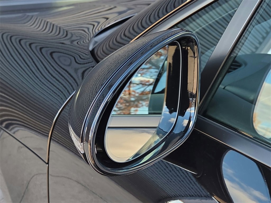 Used 2025 Porsche Macan image 29