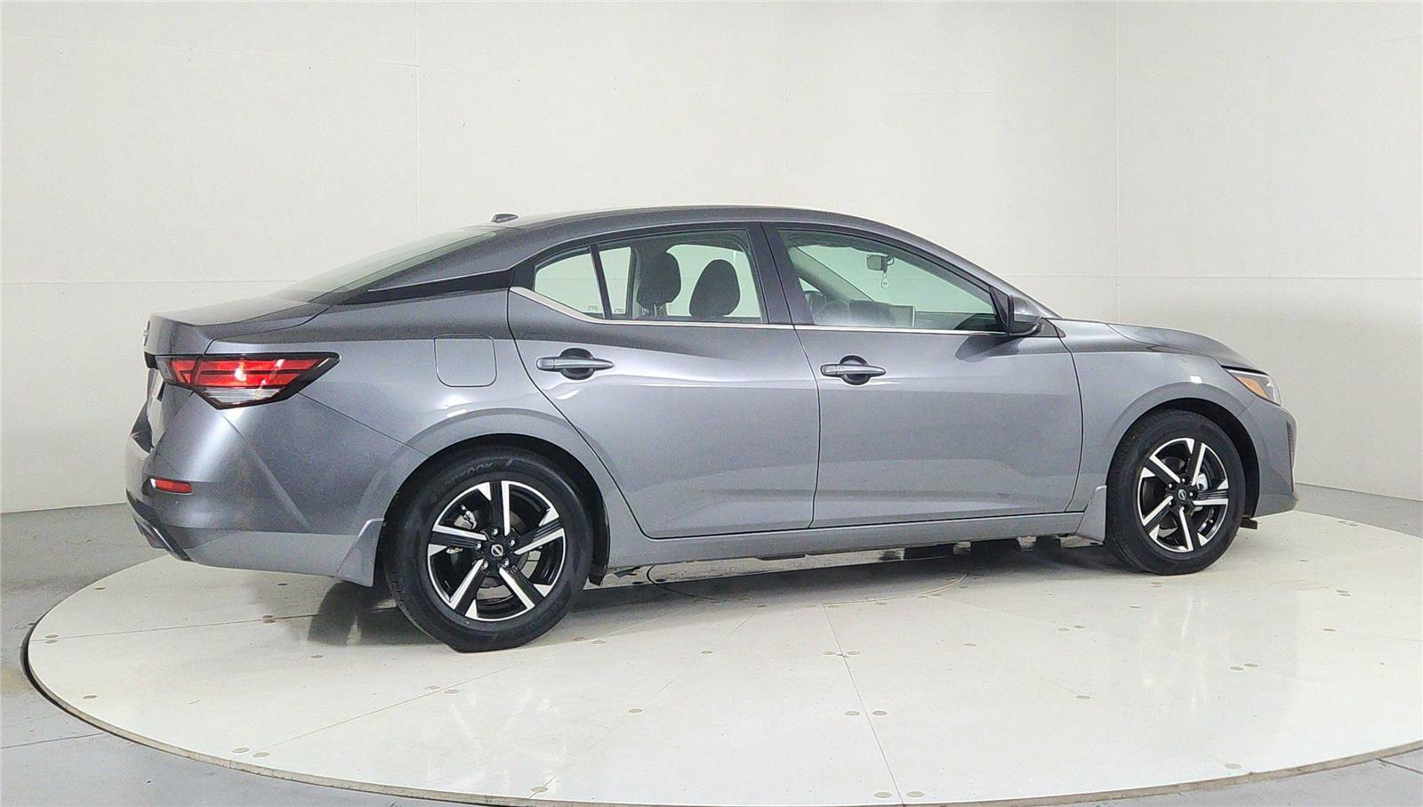 Certified 2025 Nissan Sentra SV w/ Trunk Package image 7