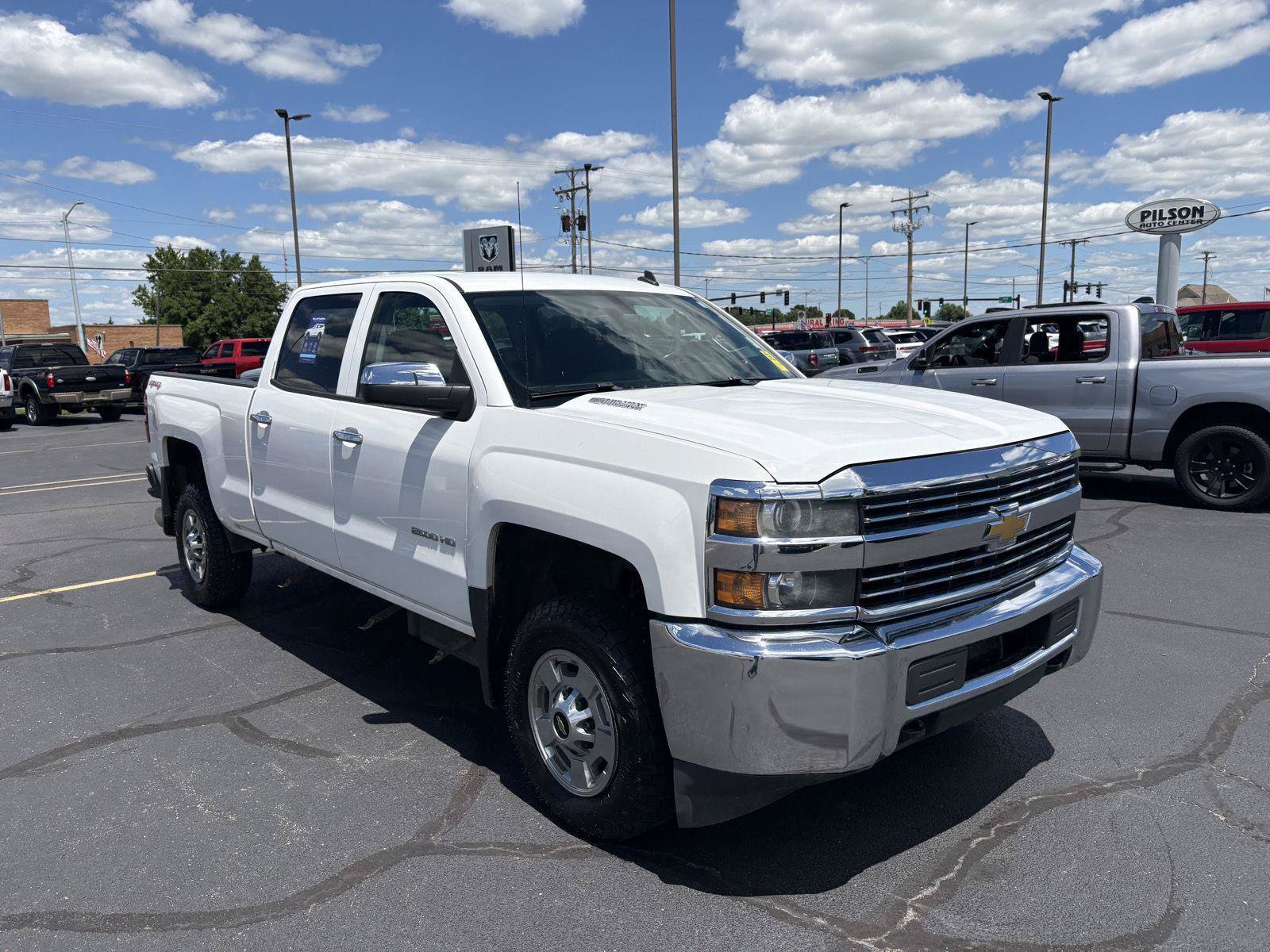 Used 2015 Chevrolet Silverado 2500 LT AWD/4WD image 2