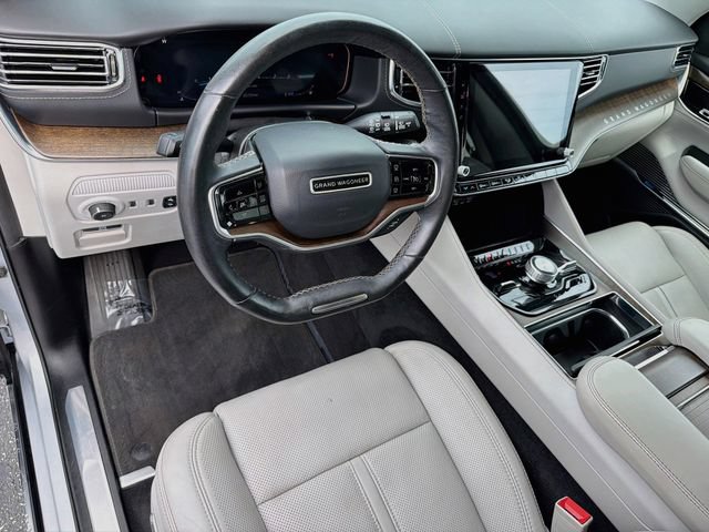 Used 2023 Jeep Grand Wagoneer 4WD image 10