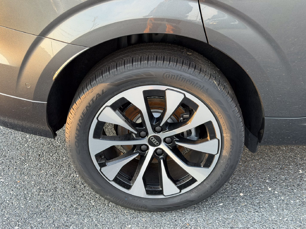 New 2026 Audi Q3 quattro 2.0T AWD/4WD image 6