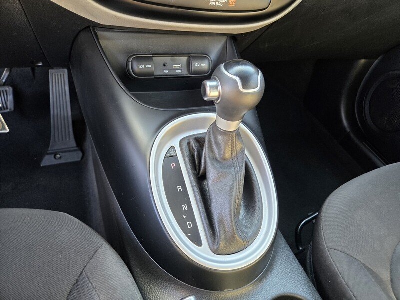 Used 2017 Kia Soul FWD image 23