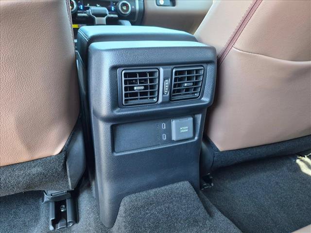 Used 2025 Toyota 4Runner Limited w/ Tow Technology Package AWD/4WD image 18