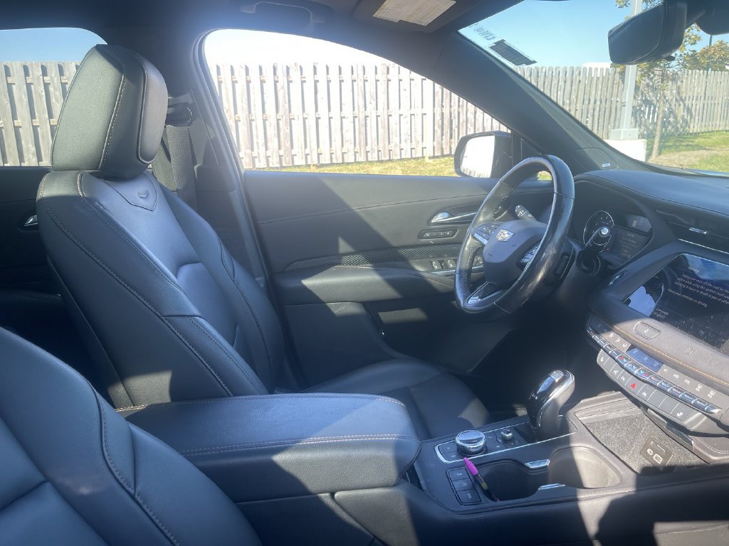 Used 2020 Cadillac XT4 Sport w/ Sun And Sound Package AWD/4WD image 30