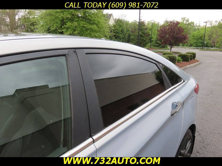 Used 2011 Hyundai Sonata Limited w/ Navigation Pkg 5 FWD image 29