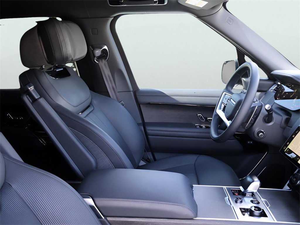 Used 2023 Land Rover Range Rover SV image 9