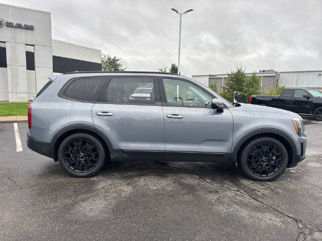 Used 2022 Kia Telluride SX w/ SX Prestige Package AWD/4WD image 8