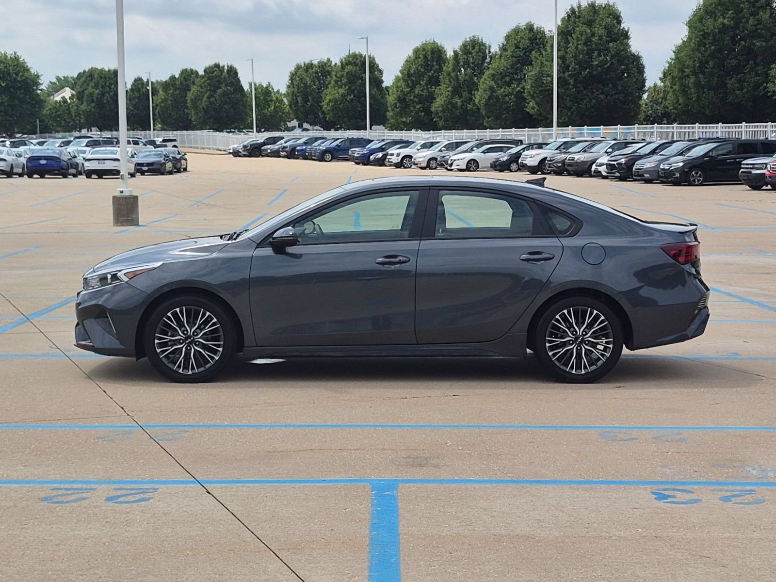 Used 2023 Kia Forte GT-Line w/ GT-Line Premium Package FWD image 9