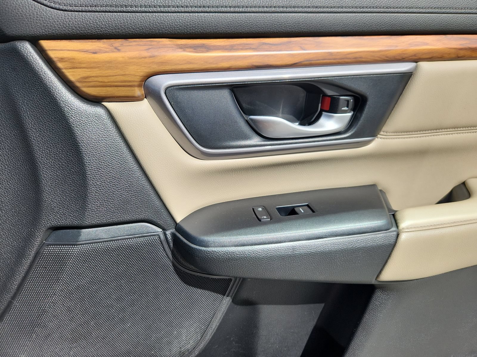Used 2017 Honda CR-V EX-L image 15
