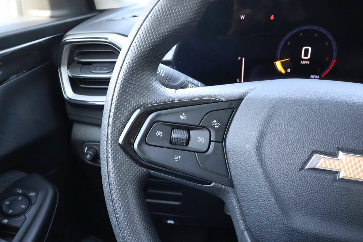 Used 2025 Chevrolet TrailBlazer LT AWD/4WD image 25