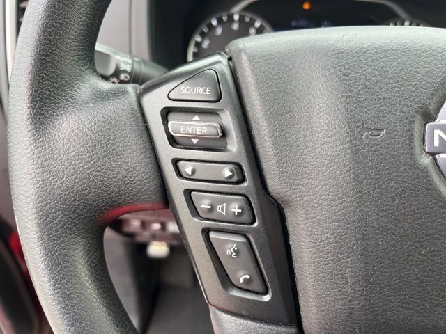 Used 2022 Nissan Frontier SV image 16