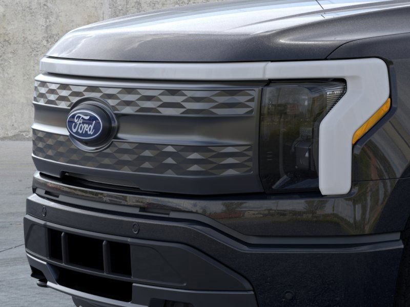 New 2025 Ford F150 Lightning Lariat image 17