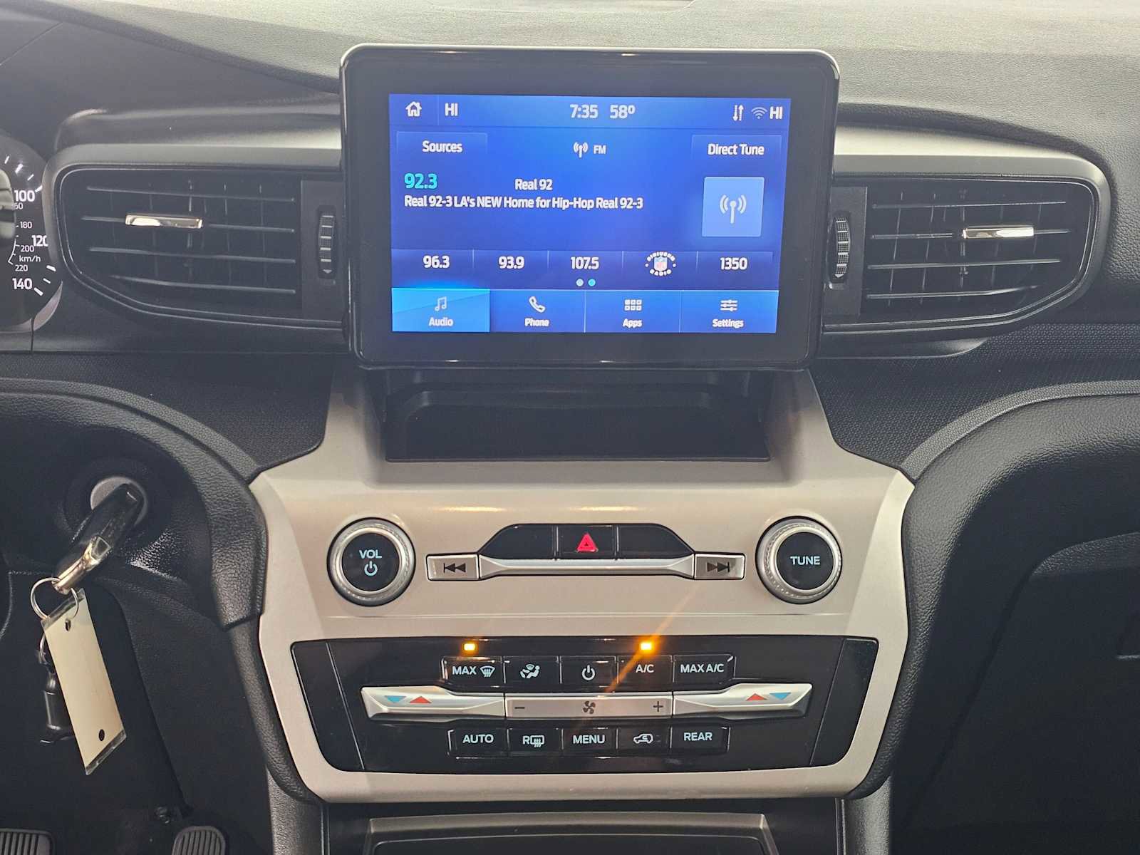 Used 2022 Ford Explorer 2WD image 27