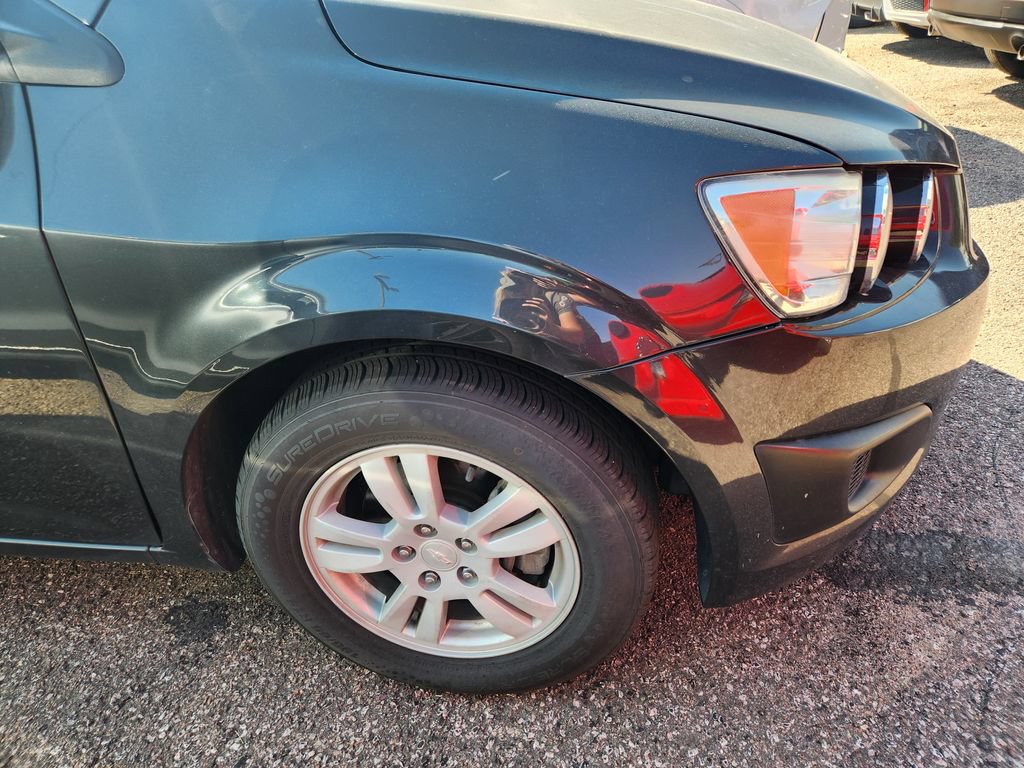 Used 2014 Chevrolet Sonic LT FWD image 6