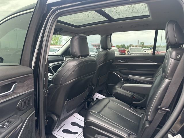Used 2022 Jeep Grand Cherokee L Limited AWD/4WD image 26