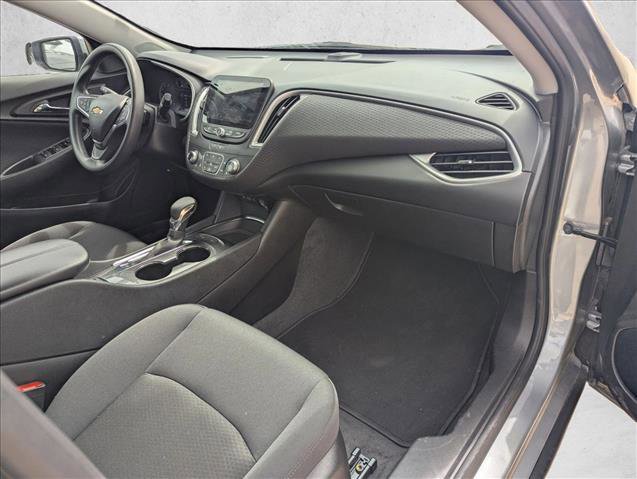 Used 2025 Chevrolet Malibu LT image 16