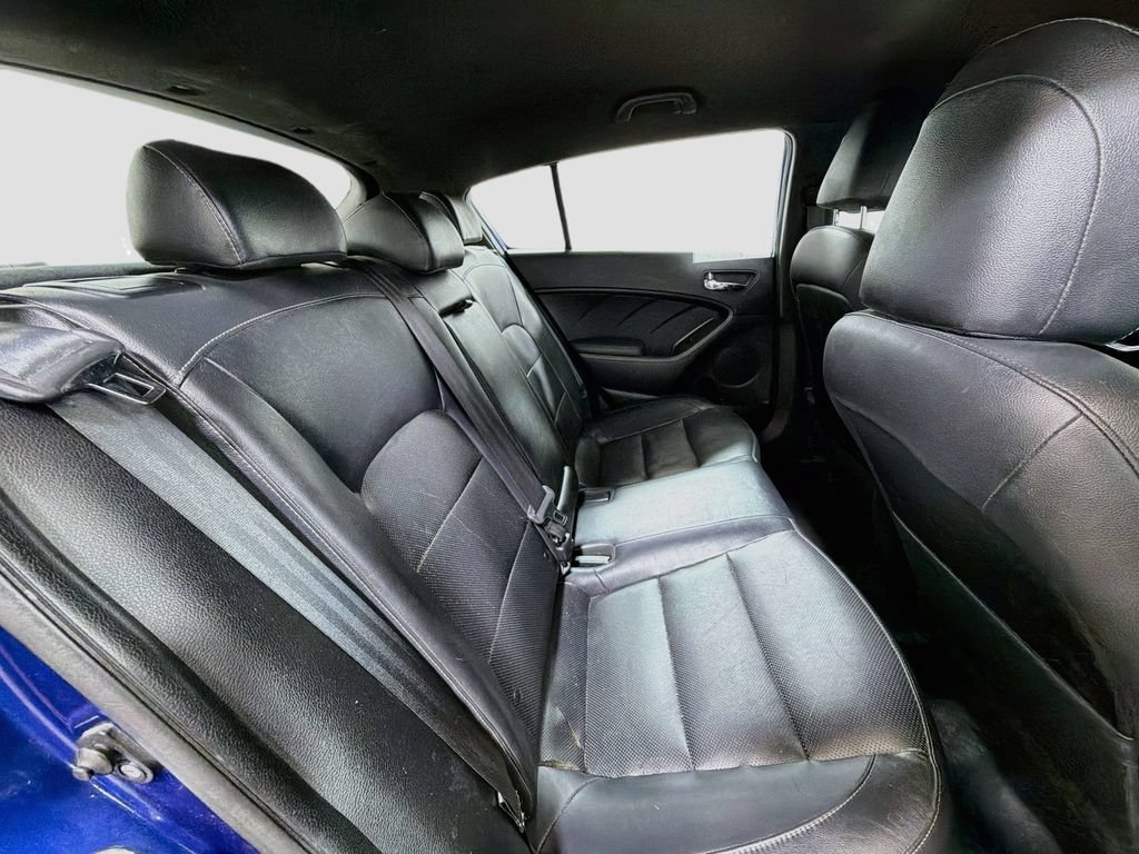 Used 2017 Kia Forte SX FWD image 27