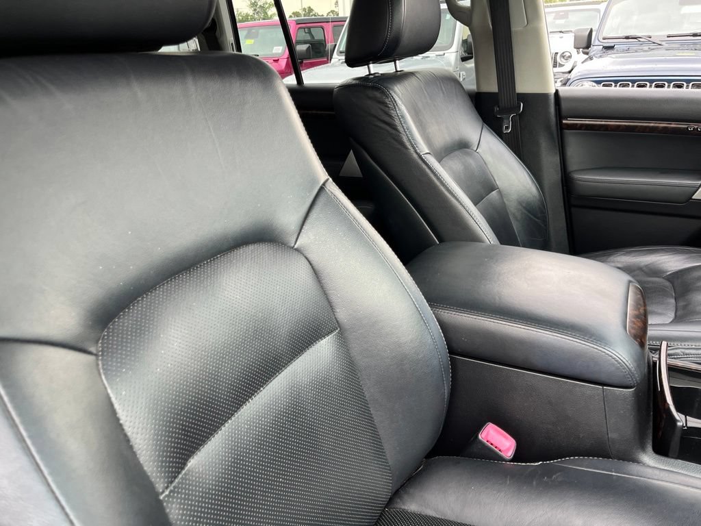 Used 2014 Toyota Land Cruiser AWD/4WD image 51