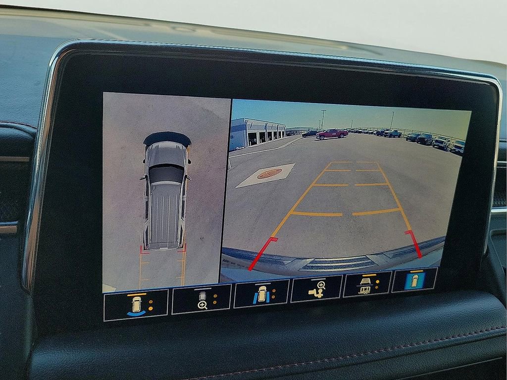 Used 2021 Chevrolet Tahoe RST w/ Luxury Package RWD image 18