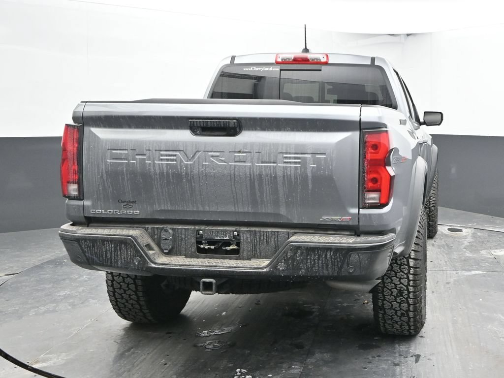 Used 2024 Chevrolet Colorado ZR2 w/ ZR2 Convenience Package III AWD/4WD image 8