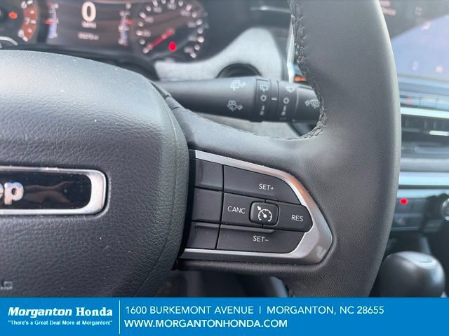 Used 2024 Jeep Compass Latitude AWD/4WD image 16