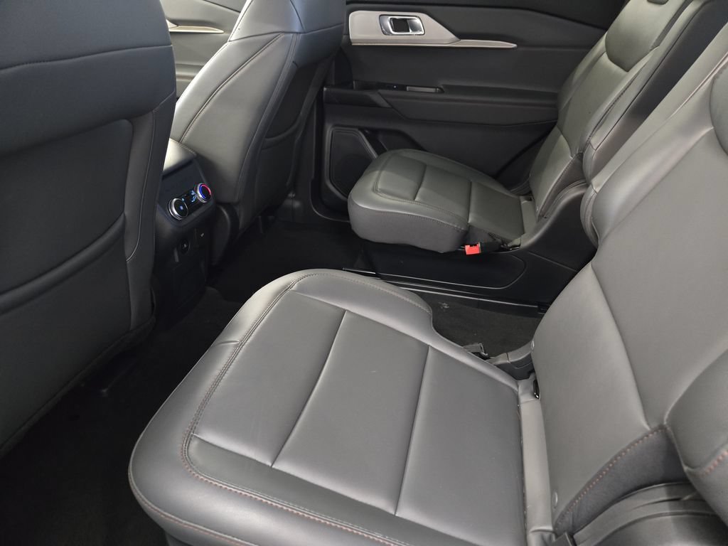 New 2026 Ford Explorer Active w/ Active Comfort Package RWD image 26