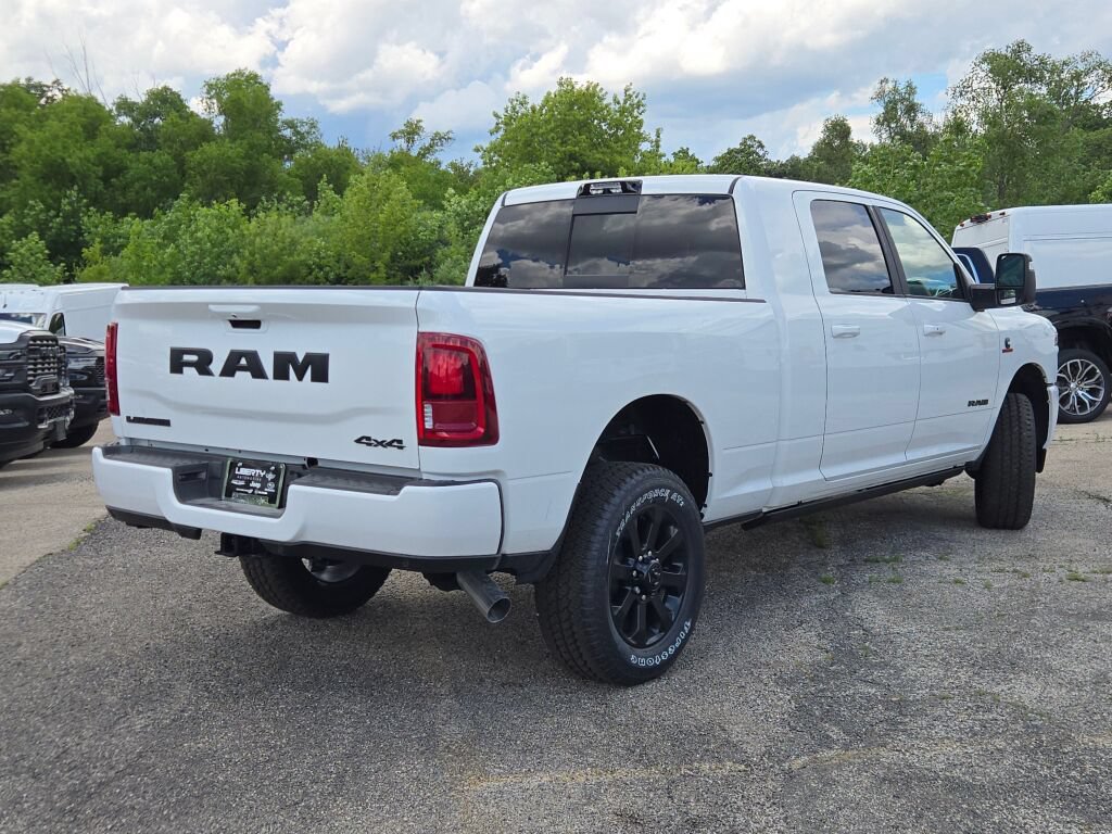 New 2026 RAM 2500 Laramie AWD/4WD image 16
