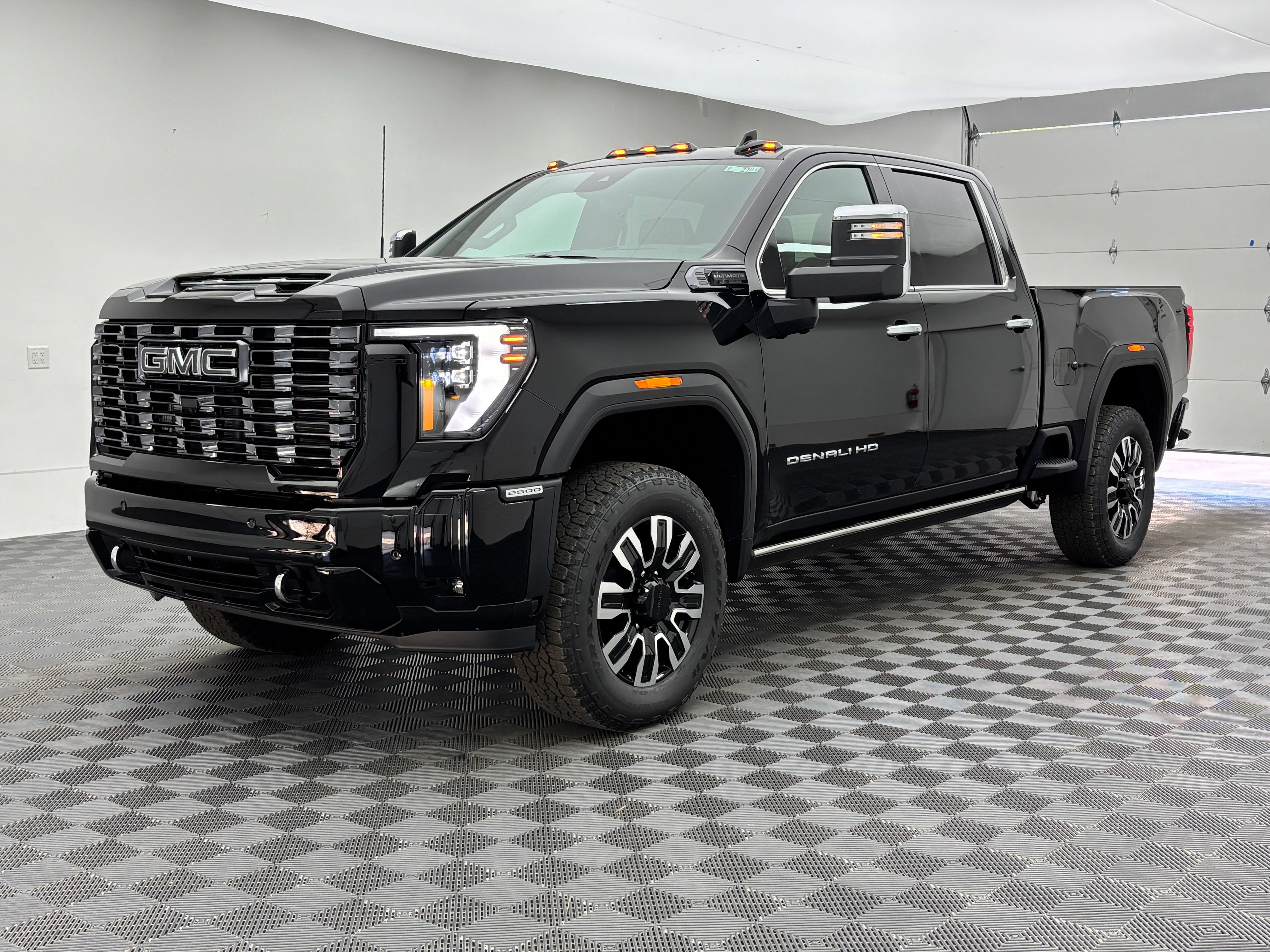 New 2026 GMC Sierra 2500 Denali Ultimate AWD/4WD video 2