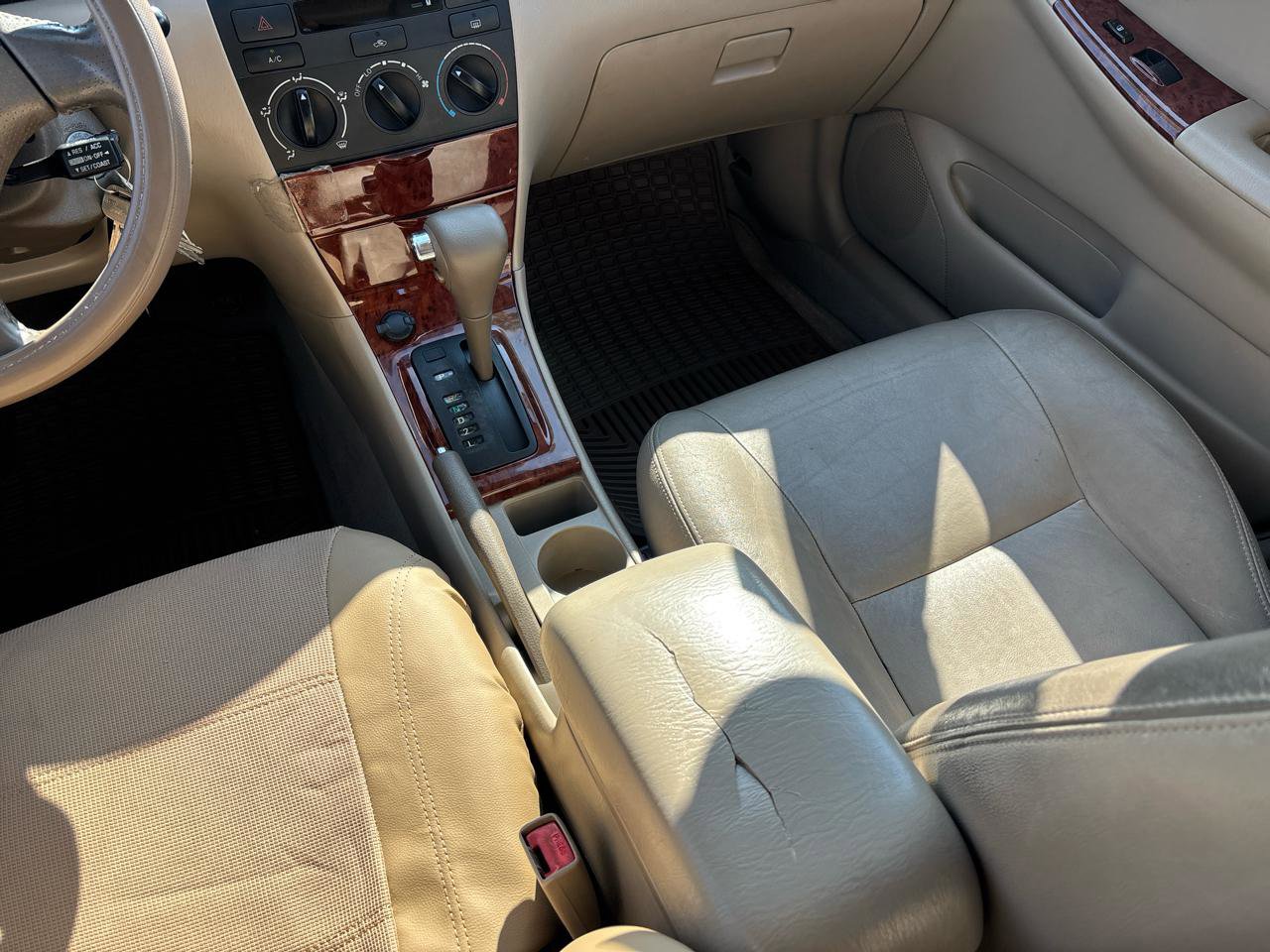 Used 2003 Toyota Corolla LE image 16