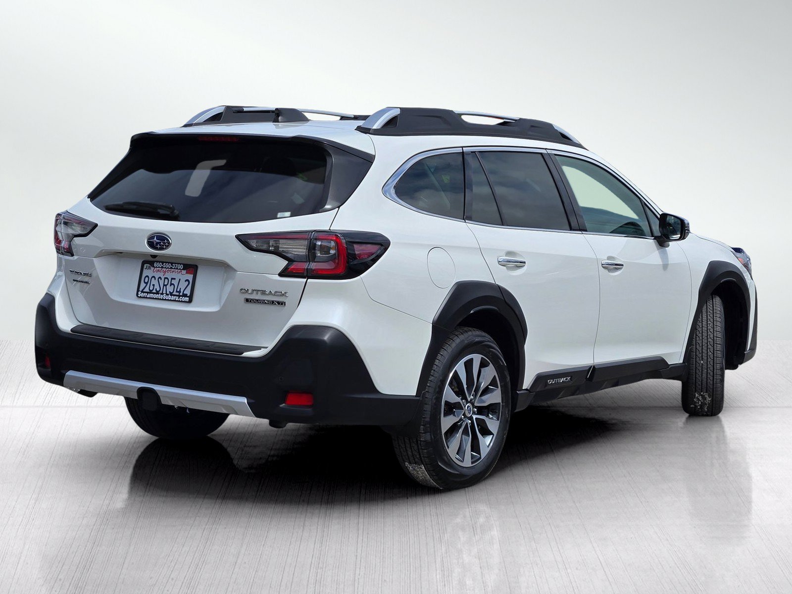 Used 2024 Subaru Outback Touring XT AWD/4WD image 4
