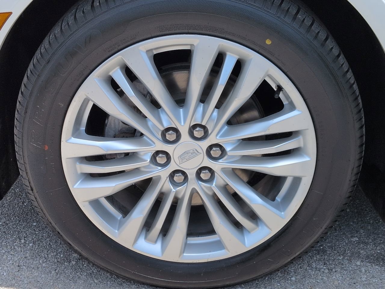 Used 2017 Cadillac XT5 Premium Luxury FWD image 11