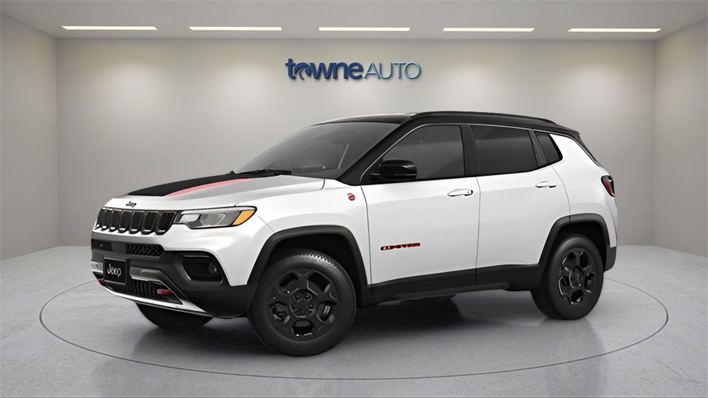 Used 2023 Jeep Compass Trailhawk image 2