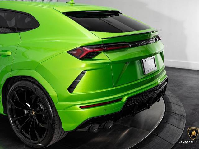Used 2022 Lamborghini Urus AWD/4WD image 14