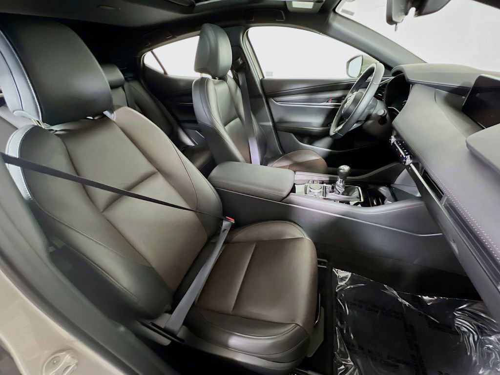 Used 2024 MAZDA MAZDA3 s image 23