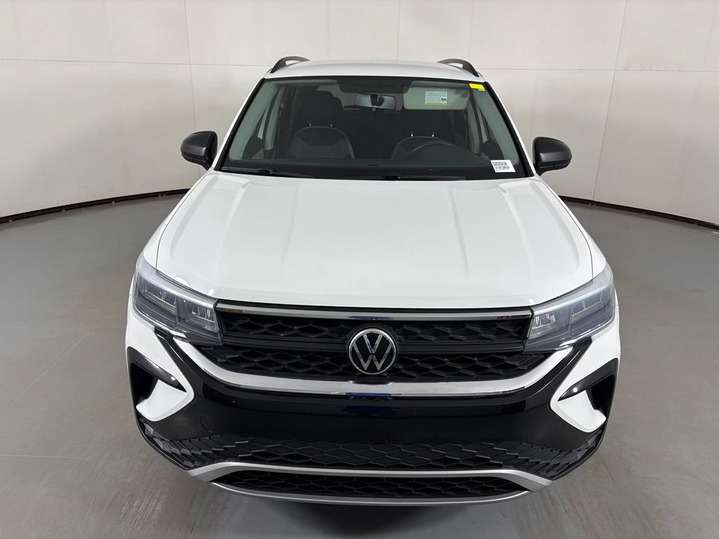 Used 2022 Volkswagen Taos S FWD image 3