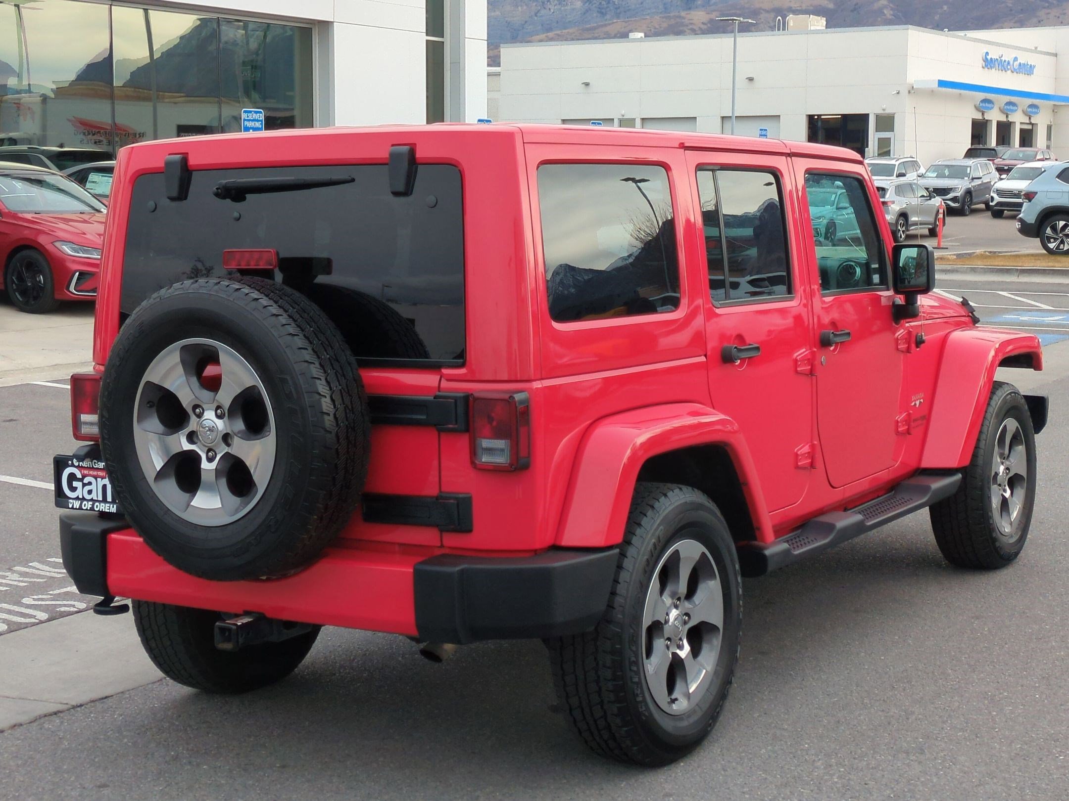Used 2018 Jeep Wrangler Unlimited Sahara image 3