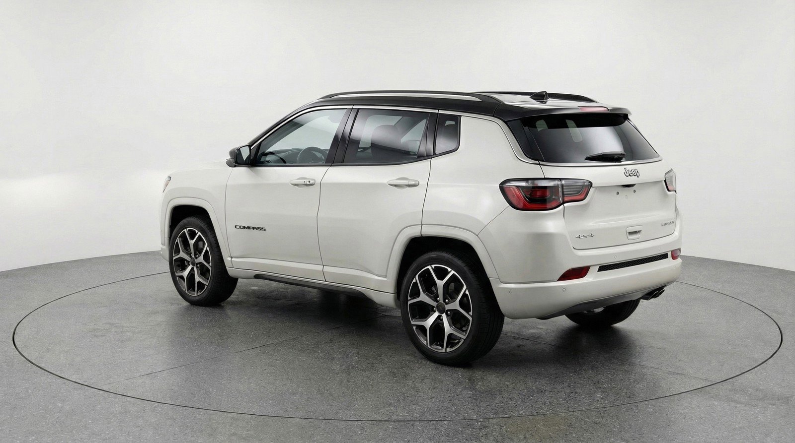 Used 2025 Jeep Compass Limited image 5