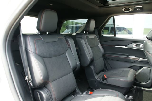 New 2026 Ford Explorer ST AWD/4WD image 38