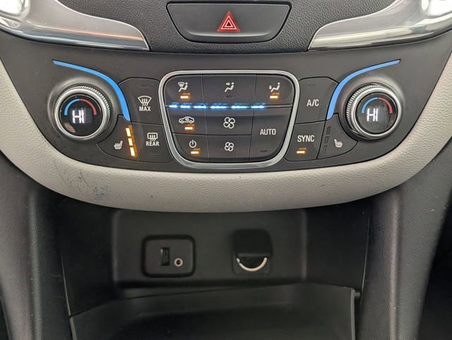 Used 2018 Chevrolet Equinox LT image 22