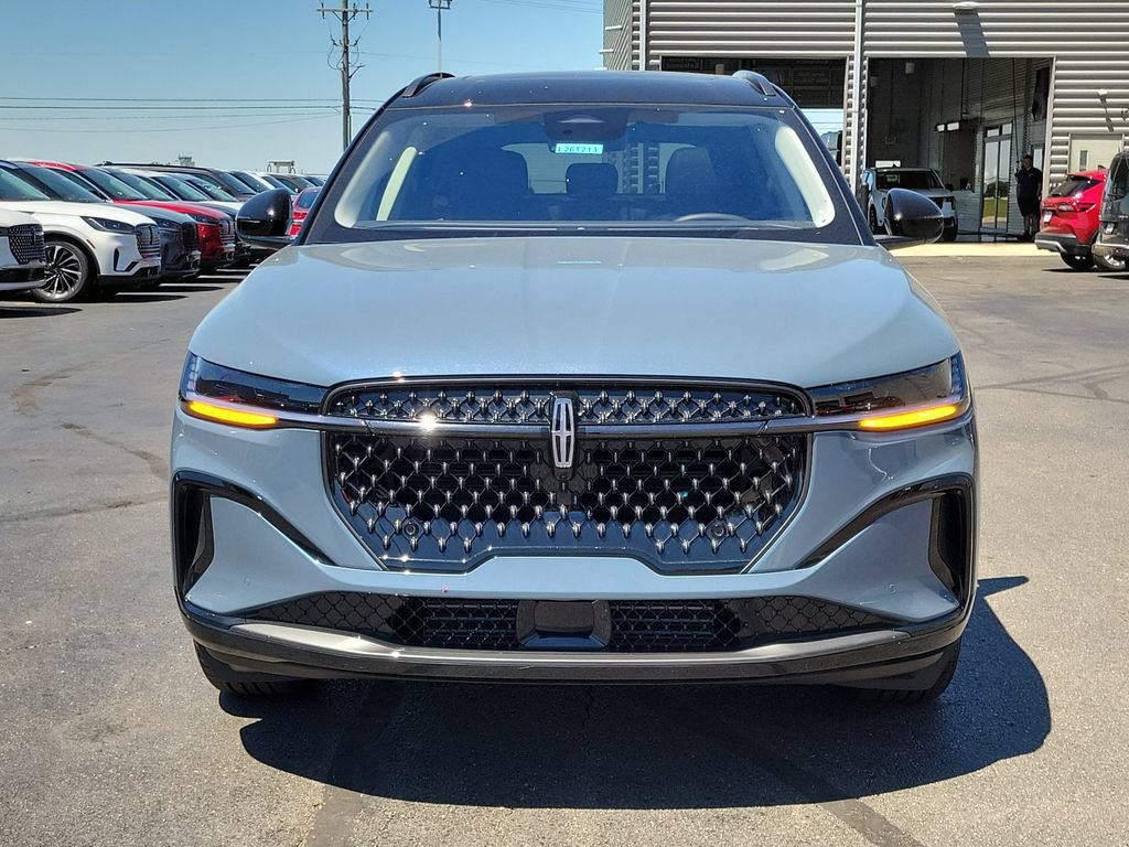 New 2026 Lincoln Nautilus Reserve w/ Jet Appearance Package AWD/4WD image 2