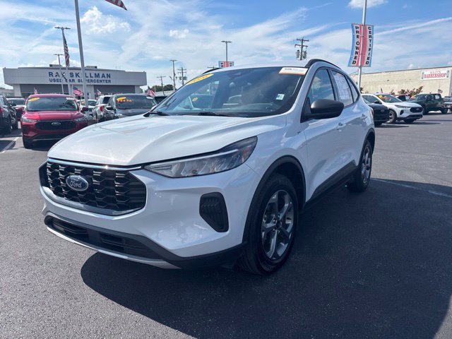 Certified 2026 Ford Escape ST-Line AWD/4WD image 4