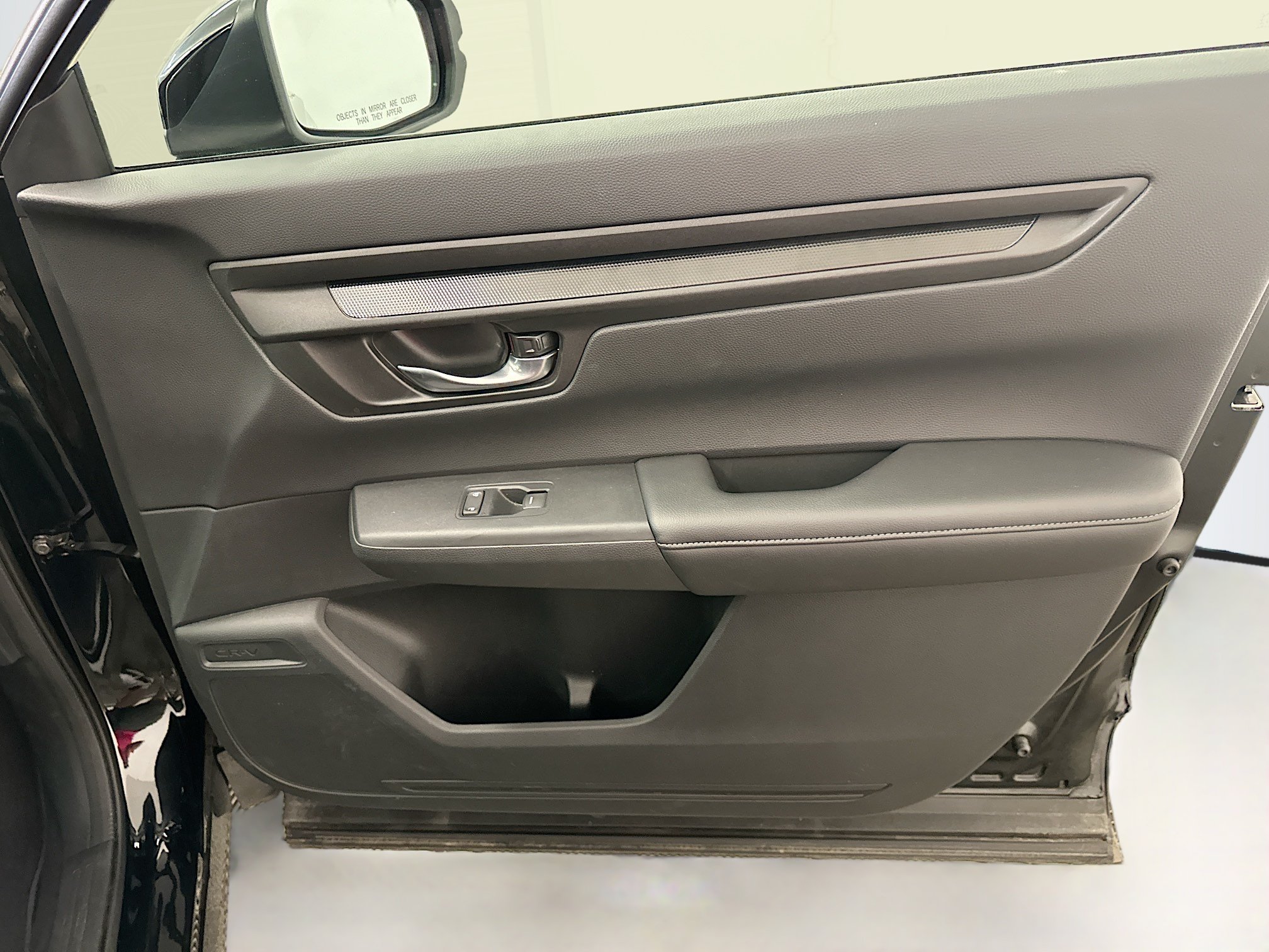 Used 2025 Honda CR-V LX image 32