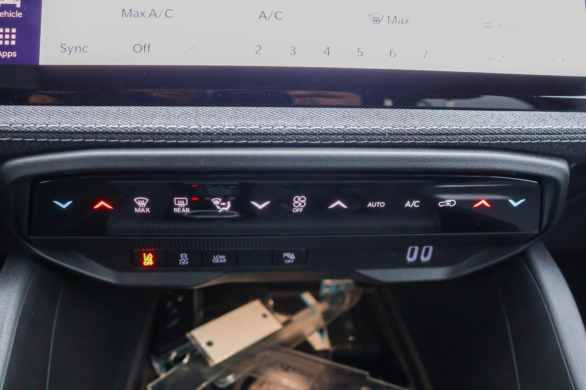 New 2026 Jeep Cherokee Laredo AWD/4WD image 21