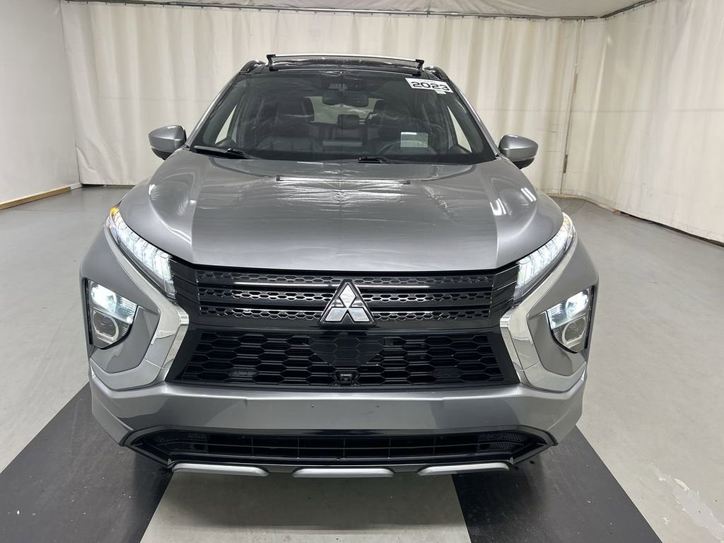Used 2023 Mitsubishi Eclipse Cross SEL image 3