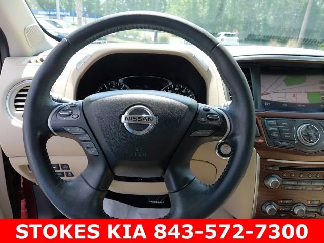 Used 2017 Nissan Pathfinder Platinum FWD image 11