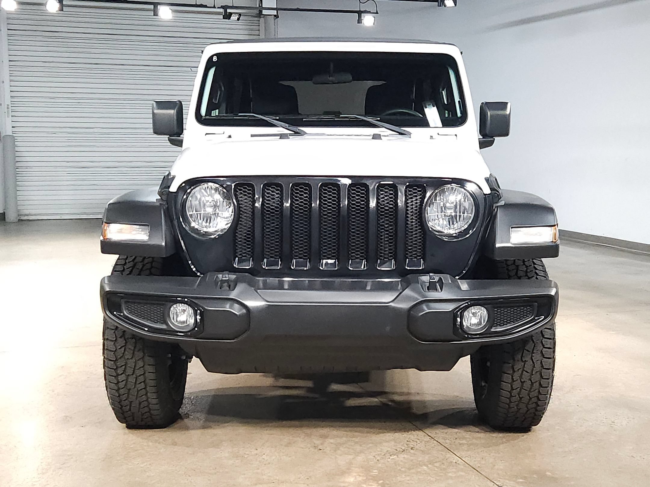 Used 2022 Jeep Wrangler Unlimited Sport AWD/4WD image 2