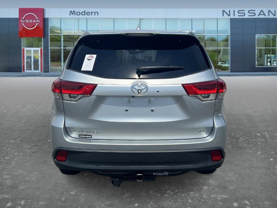 Used 2018 Toyota Highlander XLE FWD image 6