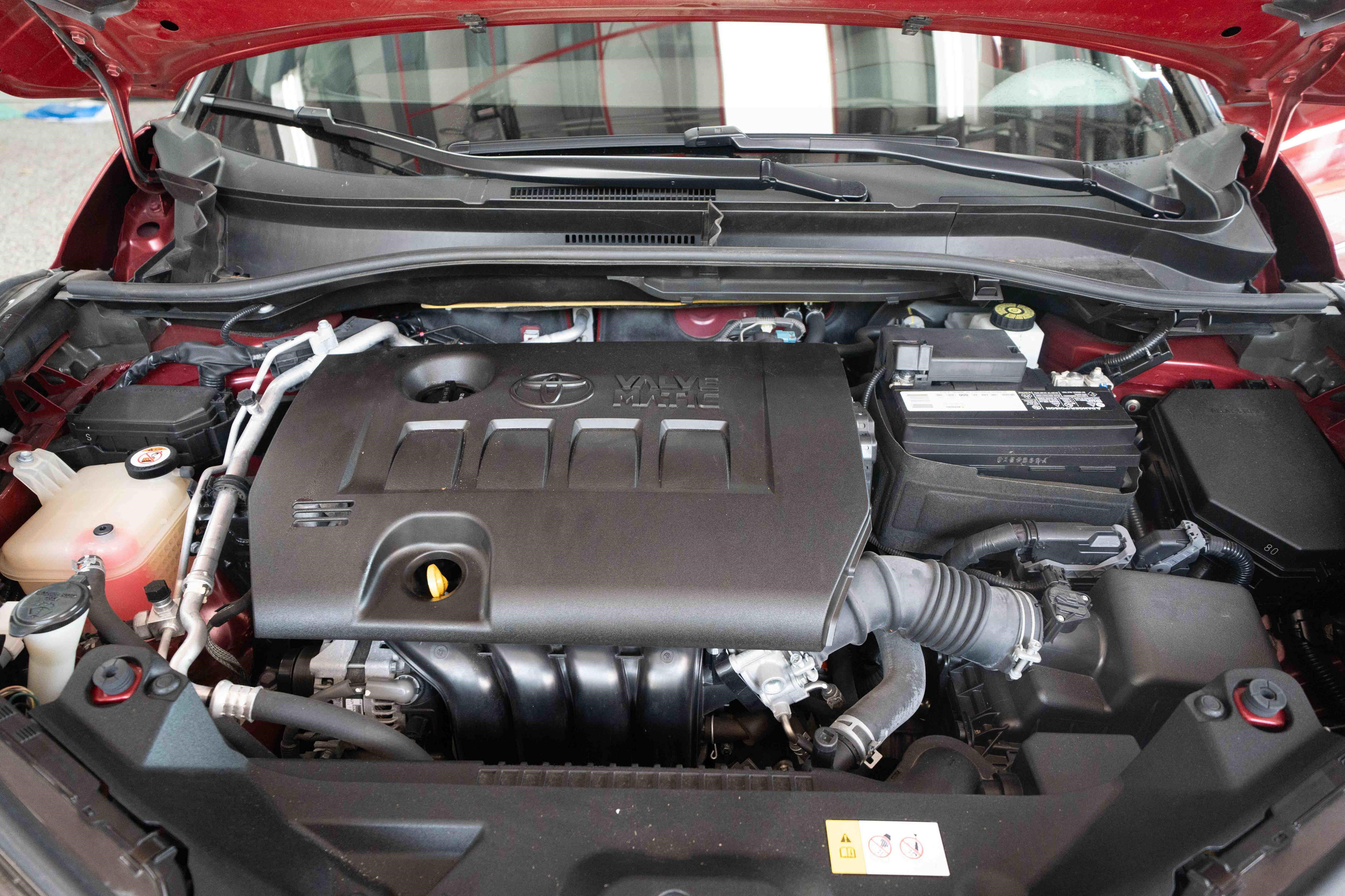 Used 2019 Toyota C-HR Limited FWD image 31