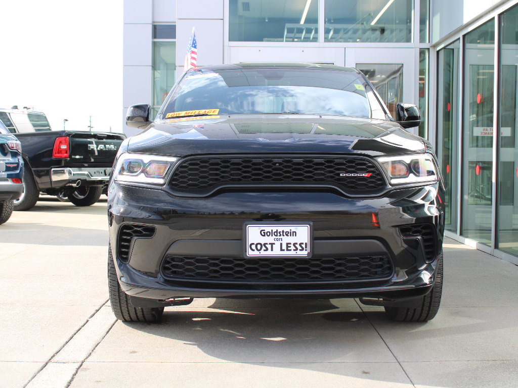 Used 2025 Dodge Durango GT w/ Blacktop Package image 2